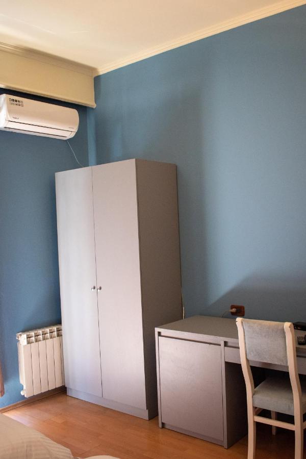 Hotel Tirona * Tirana