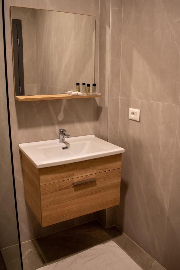 Hotel Tirona