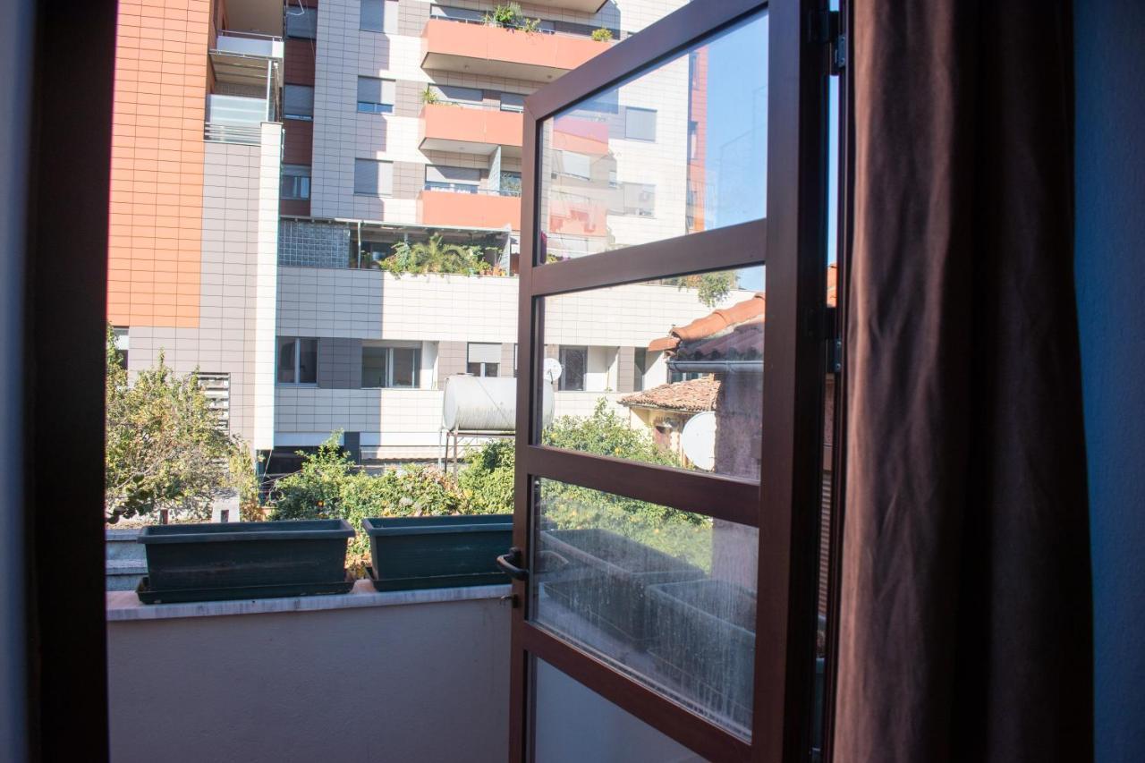 Hotel Tirona *